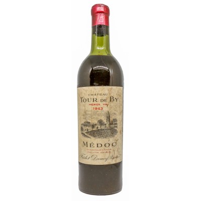 Château LA TOUR DE BY  1943
