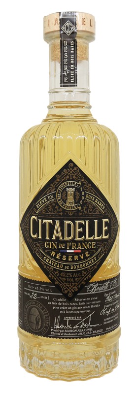 bouteille de gin Citadelle Réserve, bouteille de gin premium, gin boisé, gin vieilli en fût